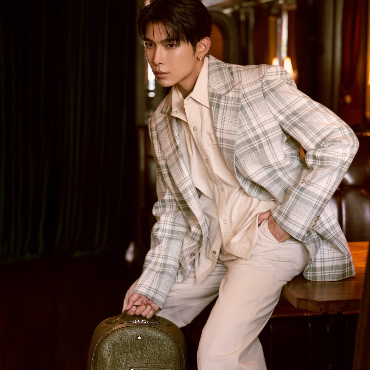 Mew Suppasit